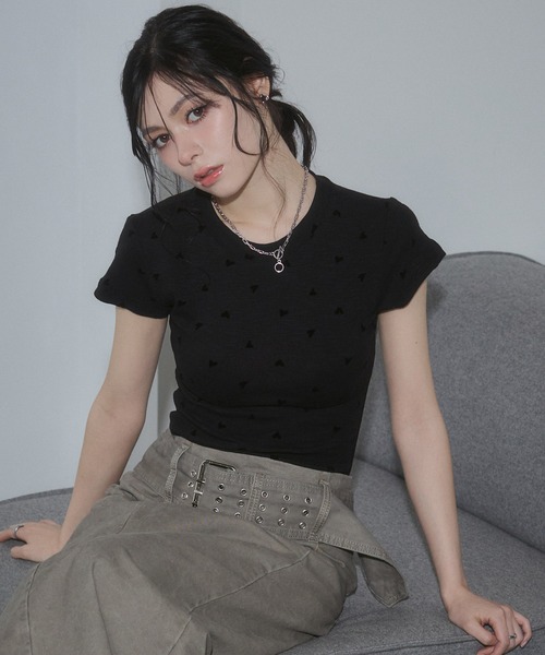 ENVYM（アンビー）の「ハートプリントフィットTシャツ（Tシャツ/カットソー・レディース・ホワイト/ネイビー/カーキ/ブラック・FREE）」の20枚目の写真
