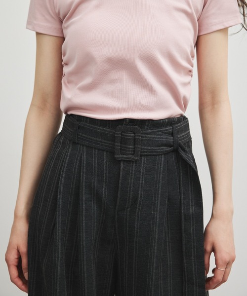 ELTONE（エルトーン）の「ベルテッドストライプスラックス（スラックス・レディース・チャコールグレー/ベージュ・MEDIUM/SMALL）」の13枚目の写真