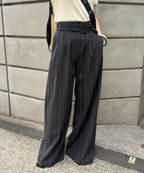 ELTONE（エルトーン）の「ベルテッドストライプスラックス（スラックス・レディース・チャコールグレー/ベージュ・MEDIUM/SMALL）」の7枚目の写真