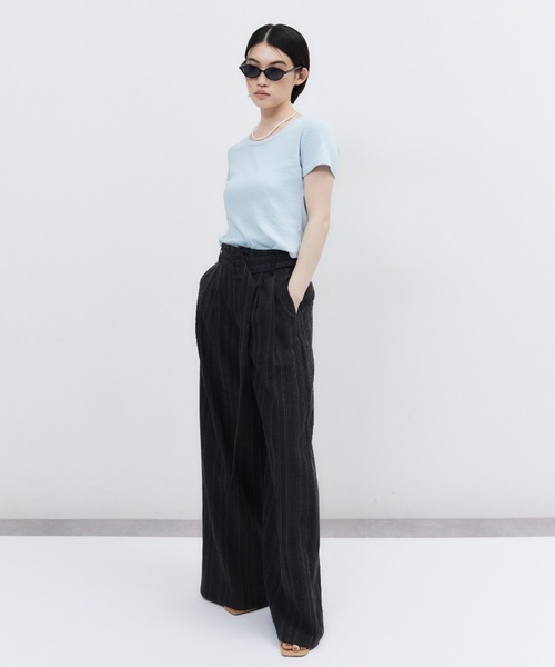 ELTONE（エルトーン）の「ベルテッドストライプスラックス（スラックス・レディース・チャコールグレー/ベージュ・MEDIUM/SMALL）」の21枚目の写真