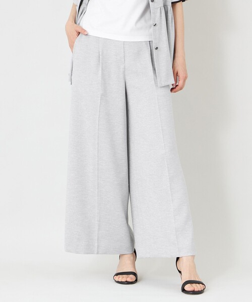 TO BE CHIC(トゥー ビー シック)の「サマーコンフォート タックワイドパンツ(その他パンツ・レディース・ブラック/ライトグレー・40)」の2枚目の写真