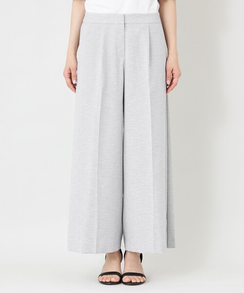 TO BE CHIC(トゥー ビー シック)の「サマーコンフォート タックワイドパンツ(その他パンツ・レディース・ブラック/ライトグレー・40)」の6枚目の写真