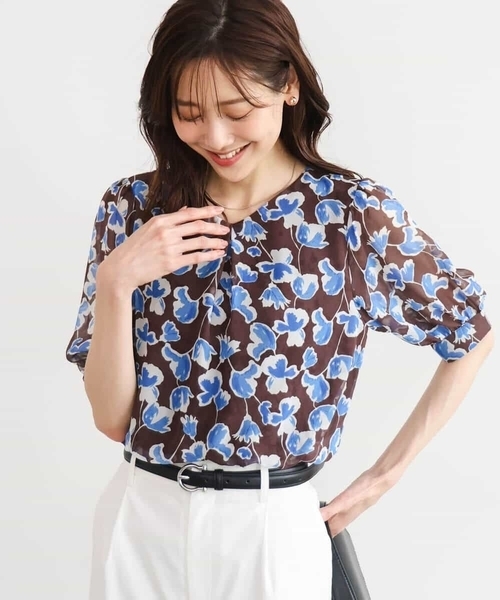 MK MICHEL KLEIN（エムケーミッシェルクラン）の「[洗える]アートフラワープリント シフォンブラウス（シャツ/ブラウス・レディース・ブラウン/ネイビー・38）」の9枚目の写真