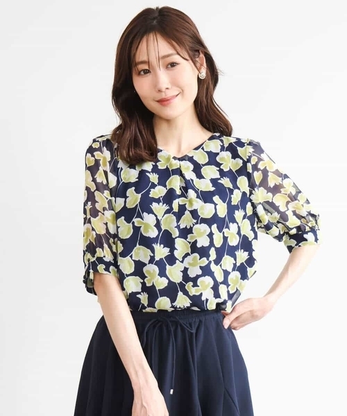 MK MICHEL KLEIN（エムケーミッシェルクラン）の「[洗える]アートフラワープリント シフォンブラウス（シャツ/ブラウス・レディース・ブラウン/ネイビー・38）」の14枚目の写真