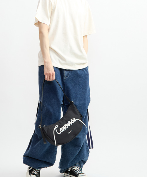 CONVERSE(コンバース)の「【CONVERSE TOKYO】<UNISEX> スピンドル / ショルダーバッグ / SPINDLE LOGO MOON SHOULDER BAG(ショルダーバッグ・レディース・ライトグレー/ブラウン/ブラック・FREE)」の6枚目の写真