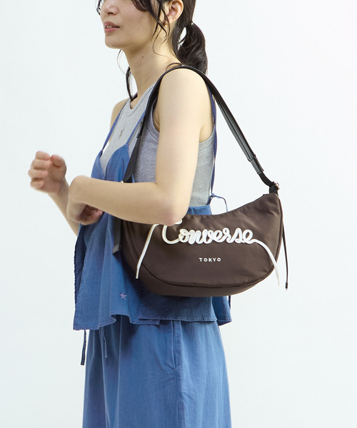 CONVERSE(コンバース)の「【CONVERSE TOKYO】<UNISEX> スピンドル / ショルダーバッグ / SPINDLE LOGO MOON SHOULDER BAG(ショルダーバッグ・レディース・ライトグレー/ブラウン/ブラック・FREE)」の7枚目の写真