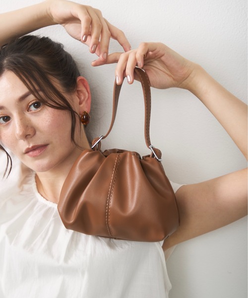 Lunea(ルネア)の「2way巾着ミニバッグ / drawstring 2way mini bag(ハンドバッグ・レディース・ブラウン/アイボリー・FREE)」の2枚目の写真