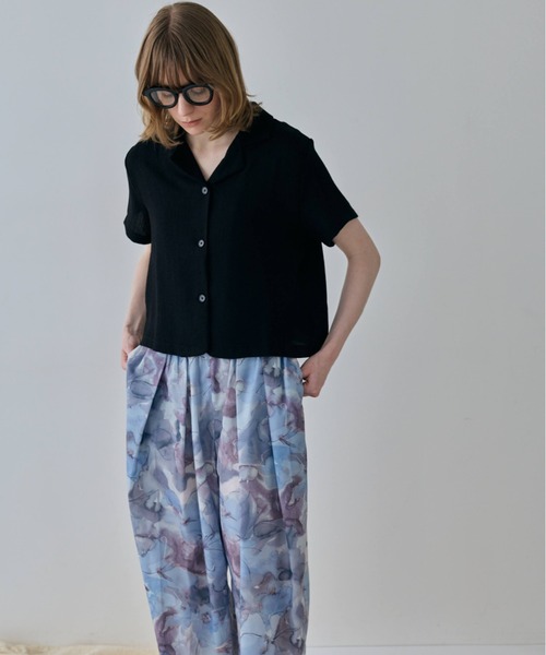 flaeu(フラユ)の「Open Collar Short Shirt(シャツ/ブラウス・レディース・ベージュ/ライトブルー/ブラック・FREE)」の6枚目の写真