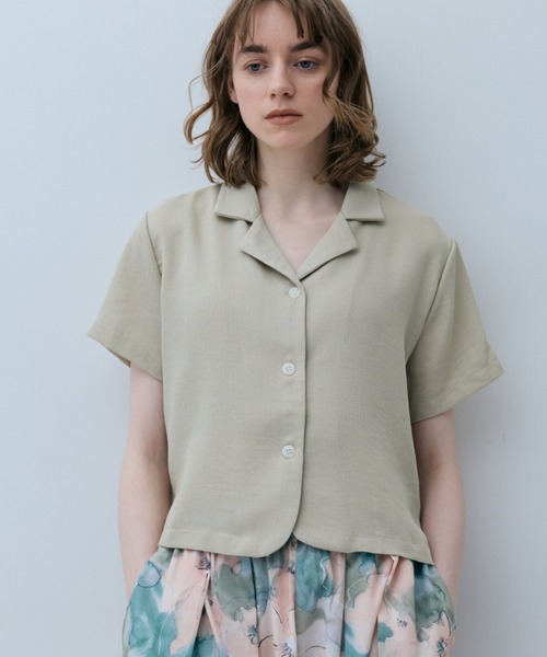 flaeu(フラユ)の「Open Collar Short Shirt(シャツ/ブラウス・レディース・ベージュ/ライトブルー/ブラック・FREE)」の8枚目の写真