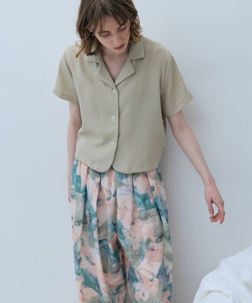 flaeu(フラユ)の「Open Collar Short Shirt(シャツ/ブラウス・レディース・ベージュ/ライトブルー/ブラック・FREE)」の10枚目の写真