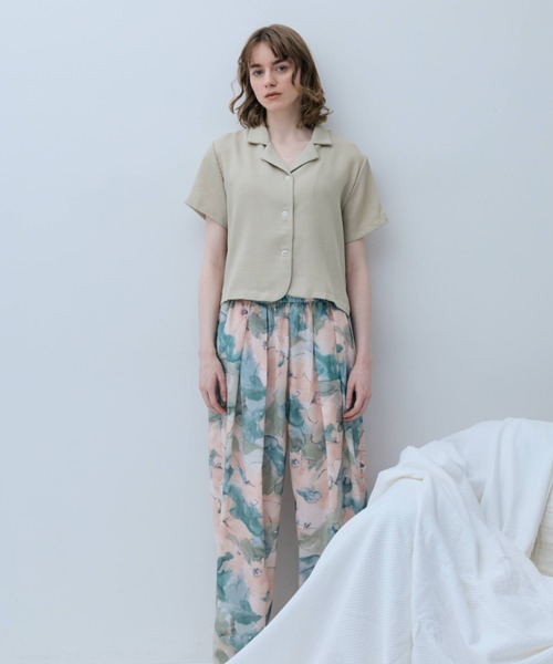 flaeu(フラユ)の「Open Collar Short Shirt(シャツ/ブラウス・レディース・ベージュ/ライトブルー/ブラック・FREE)」の11枚目の写真