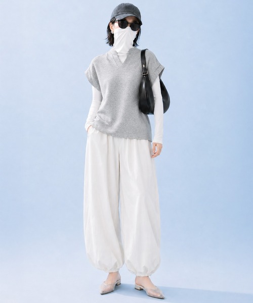 by LEGNA(バイレグナ)の「COOLIFY フェイスカバー付きフィットサイズロンT(Tシャツ/カットソー・レディース・ホワイト/ブラック/ダークグレー・SMALL/MEDIUM/LARGE)」の7枚目の写真