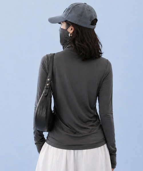 by LEGNA(バイレグナ)の「COOLIFY フェイスカバー付きフィットサイズロンT(Tシャツ/カットソー・レディース・ホワイト/ブラック/ダークグレー・SMALL/MEDIUM/LARGE)」の17枚目の写真