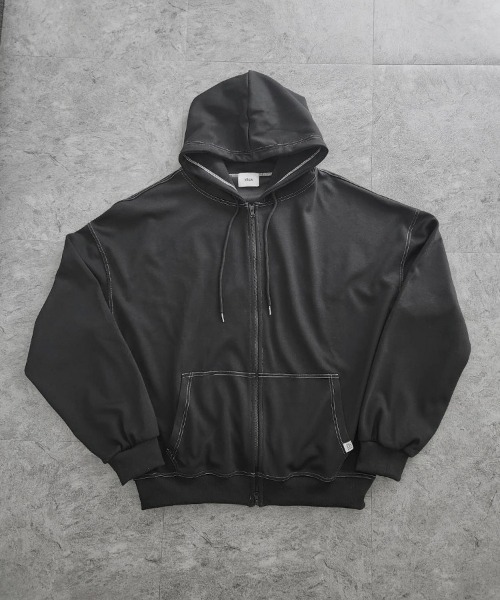 YACA（ヤーカ）の「Out Stitch Over Zip Parka/アウトステッチオーバージップパーカー（パーカー・レディース・ブラック・FREE）」の7枚目の写真
