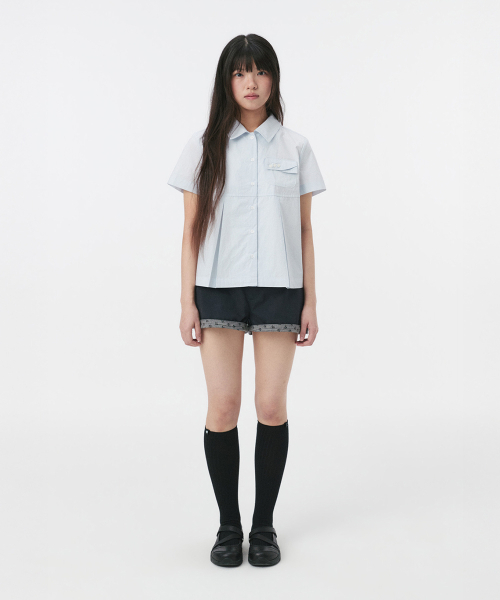 OHESHIO(オヘシオ)の「A-LINE PLEATED POCKET SHIRT, BLUE(シャツ/ブラウス・レディース・その他・FREE)」の2枚目の写真