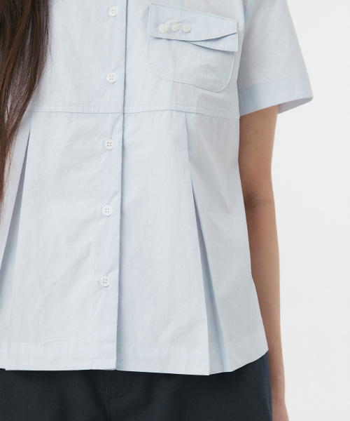 OHESHIO(オヘシオ)の「A-LINE PLEATED POCKET SHIRT, BLUE(シャツ/ブラウス・レディース・その他・FREE)」の6枚目の写真