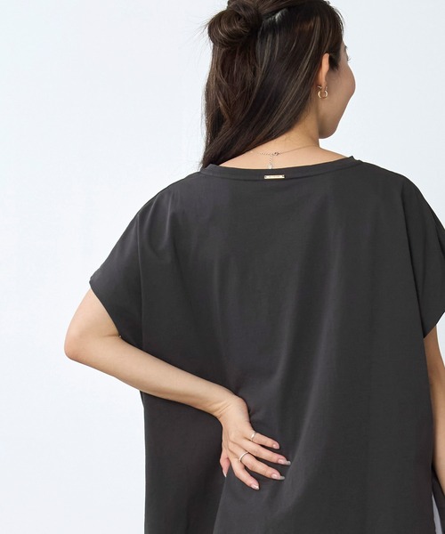 MICA&DEAL（マイカ＆ディール）の「ラメロゴプリントターンバックスリーブTシャツ（Tシャツ/カットソー・レディース・ホワイト/チャコールグレー・FREE）」の7枚目の写真