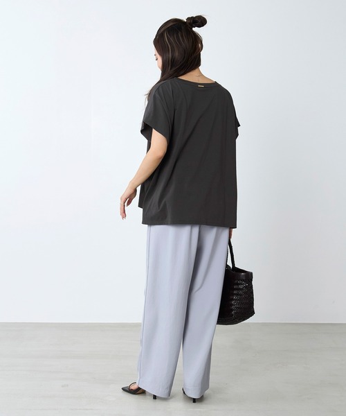 MICA&DEAL（マイカ＆ディール）の「ラメロゴプリントターンバックスリーブTシャツ（Tシャツ/カットソー・レディース・ホワイト/チャコールグレー・FREE）」の10枚目の写真