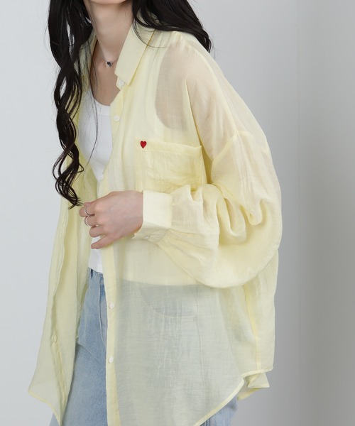 pumpkin port(パンプキンポート)の「ハート刺繍シアーBIGサイズシャツ(シャツ/ブラウス・レディース・ミント/イエロー/ブルー/ホワイト/ブラック・M)」の5枚目の写真