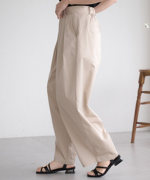 raffime(ラフィミー)の「【Raffime】タックデザインバレルレッグパンツ(その他パンツ・レディース・ベージュ/オフホワイト/ダークブラウン・MEDIUM/SMALL/LARGE)」の17枚目の写真