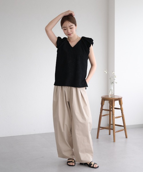 raffime(ラフィミー)の「【Raffime】タックデザインバレルレッグパンツ(その他パンツ・レディース・ベージュ/オフホワイト/ダークブラウン・MEDIUM/SMALL/LARGE)」の20枚目の写真
