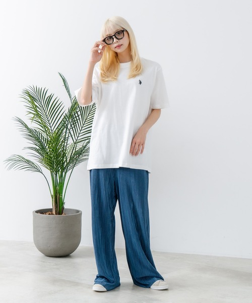 U.S. POLO ASSN.(ユーエスポロアッスン)の「【U.S. POLO ASSN./ユーエスポロアッスン】【綿100% ワンポイント刺繍が程よいアクセント】半袖Tシャツ ビッグシルエット 無地 定番 王道 カジュアル 上品 ユニセックス(Tシャツ/カットソー・メンズ・ホワイト/ブラック・LARGE)」の4枚目の写真