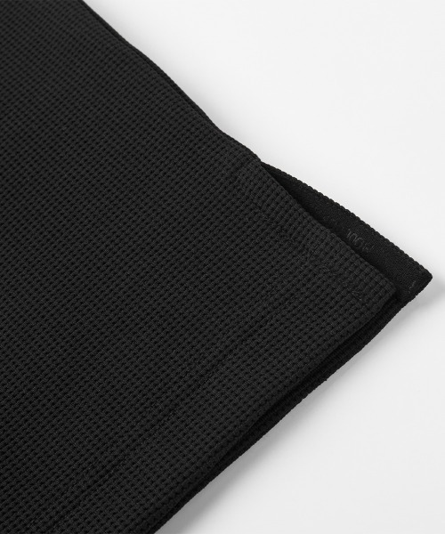 MODE COMMUTER（モードコミューター）の「Waffle S/S Polo Shirt（ポロシャツ・メンズ・ブラック・SMALL/LARGE）」の6枚目の写真