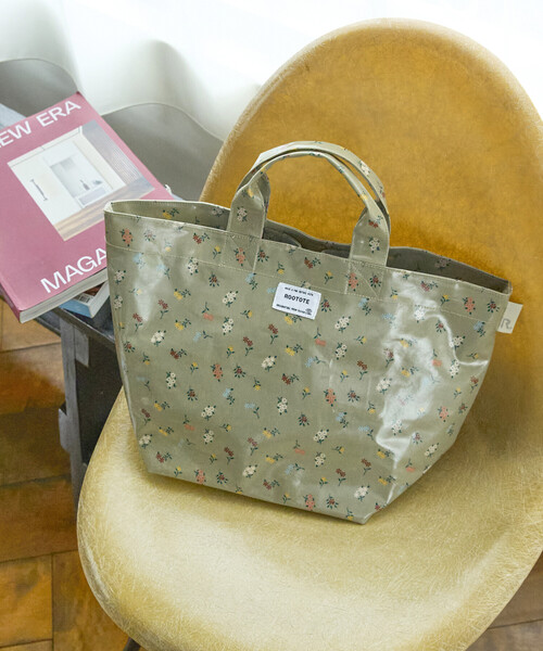 ROOTOTE(ルートート)の「ROOTOTE/ルートート EU.デリ.ラミネート-Y(ショルダーバッグ・レディース・アイボリー/カーキ・ONE SIZE)」の1枚目の写真