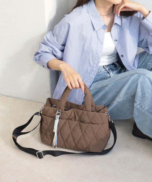 fredy emue(フレディエミュ)の「撥水キルティング3ROOMトートバッグ(トートバッグ・レディース・ロイヤルブルー/キナリ/ミント/ブラウン/ブラック・FREE)」の16枚目の写真