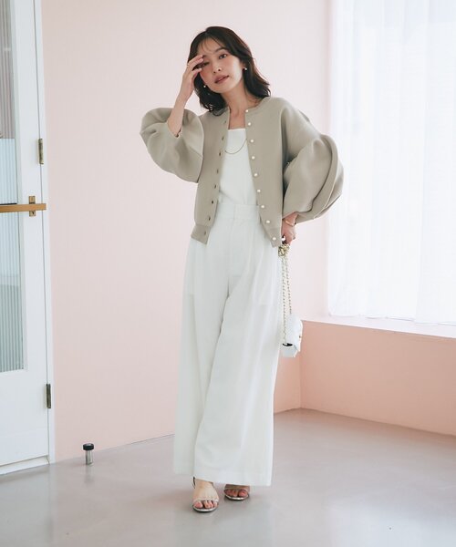 La boutique BonBon（ラブティックボンボン）の「【再販・WEB限定】お袖ぽわんパールニットカーディガン（カーディガン/ボレロ・レディース・ネイビー/グレイッシュベージュ/ホワイト・FREE）」の6枚目の写真