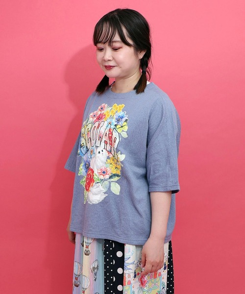 ScoLar(スカラー)の「ScoLar(スカラー) 花ネコ柄 ローズジャガードプルオーバー(Tシャツ/カットソー・レディース・オフホワイト/ブルー/チャコールグレー・MEDIUM)」の6枚目の写真