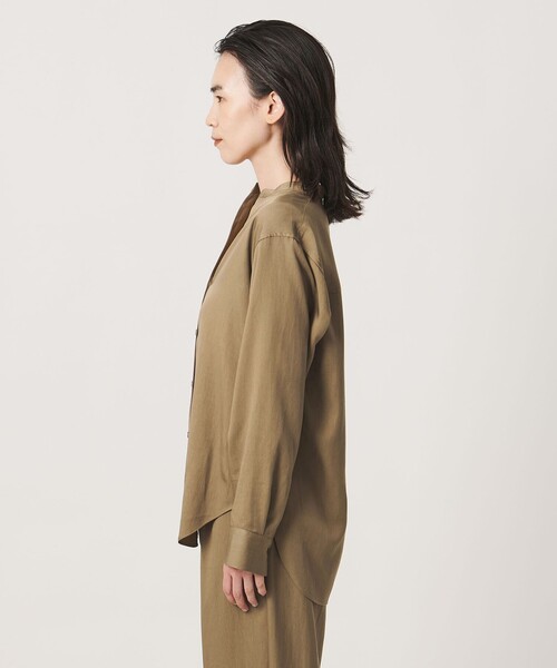 MARW UNITED ARROWS(マルゥ ユナイテッドアローズ)の「<MARW UNITED ARROWS>バンドカラー スキッパー シャツ(シャツ/ブラウス・レディース・モカ/ネイビー・FREE)」の9枚目の写真
