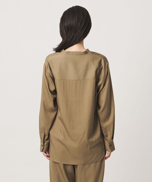 MARW UNITED ARROWS(マルゥ ユナイテッドアローズ)の「<MARW UNITED ARROWS>バンドカラー スキッパー シャツ(シャツ/ブラウス・レディース・モカ/ネイビー・FREE)」の10枚目の写真
