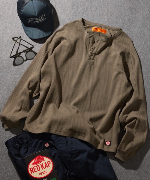 RED KAP（レッドキャップ）の「RED KAP/レッドキャップ 別注 ヘンリーネック ロングスリーブ サーマル Tシャツ（Tシャツ/カットソー・メンズ・オリーブ/ブラック/ホワイト/チャコールグレー・SMALL/MEDIUM/LARGE）」の4枚目の写真