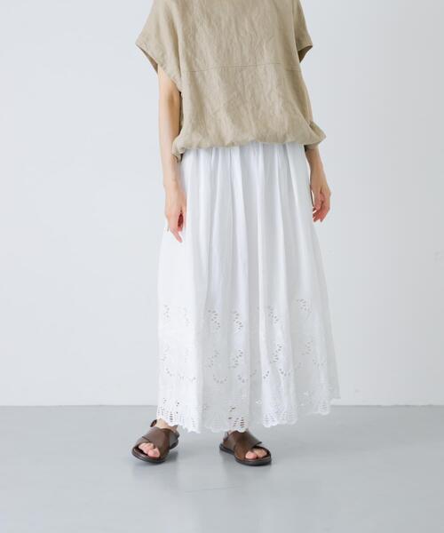 かぐれ(カグレ)の「スカラップ刺繍タックスカート(スカート・レディース・ブラック/オフホワイト・FREE)」の9枚目の写真