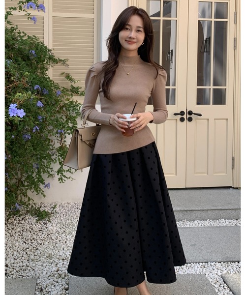 BIRTHDAY BASH（バースデイバッシュ）の「DOT VOLUME SKIRT(ドットボリュームタックフレアスカート)（スカート・レディース・ブラック・LARGE/SMALL）」の2枚目の写真