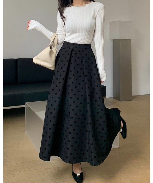 BIRTHDAY BASH（バースデイバッシュ）の「DOT VOLUME SKIRT(ドットボリュームタックフレアスカート)（スカート・レディース・ブラック・LARGE/SMALL）」の10枚目の写真