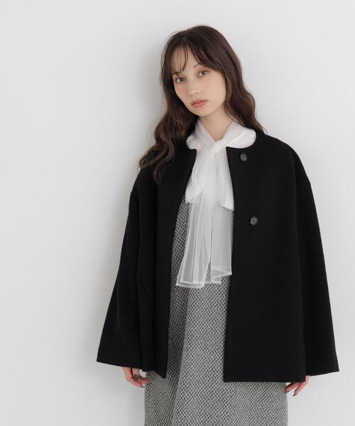 NATURAL BEAUTY BASIC(ナチュラルビューティーベーシック)の「<EC限定カラー:イエロー>カシミヤブレンドハーフコート(その他アウター・レディース・ブラック/イエロー/ブルー/ベージュ/ブラウン・MEDIUM/SMALL/LARGE)」の2枚目の写真