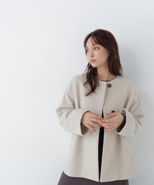 NATURAL BEAUTY BASIC(ナチュラルビューティーベーシック)の「<EC限定カラー:イエロー>カシミヤブレンドハーフコート(その他アウター・レディース・ブラック/イエロー/ブルー/ベージュ/ブラウン・MEDIUM/SMALL/LARGE)」の17枚目の写真