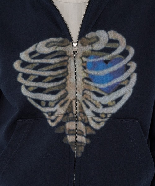 WISH FOR EVER(ウィッシュフォーエバー)の「SPECIAL BORN HEART ZIP HOODIE/スペシャルボーンハートジップフーディ(パーカー・メンズ・ブラック×レッド/グレー/エメラルド/パープル/ブラウン/ネイビー系/ブラック×ブルー/ネイビー系1・SMALL/MEDIUM/LARGE)」の15枚目の写真