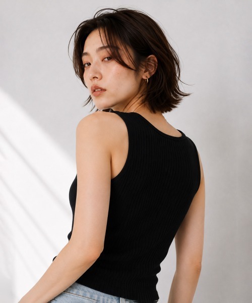 by LEGNA(バイレグナ)の「Uネックサマーニットノースリーブ(ニット/セーター・レディース・ピンク/レッド/ブラック/ホワイト/アイボリー/ブラウン系その他・FREE)」の9枚目の写真
