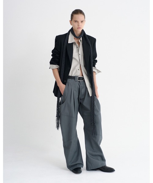 NVRFRGT（ネヴァーフォーゲット）の「Dickies×NVRFRGT DOUBLE KNEE CURVED LEG UTILITY WORK PANTS（チノパンツ・メンズ・ブラウン/ブラック/ダークグレー/カーキ・3/1/4/2）」の5枚目の写真