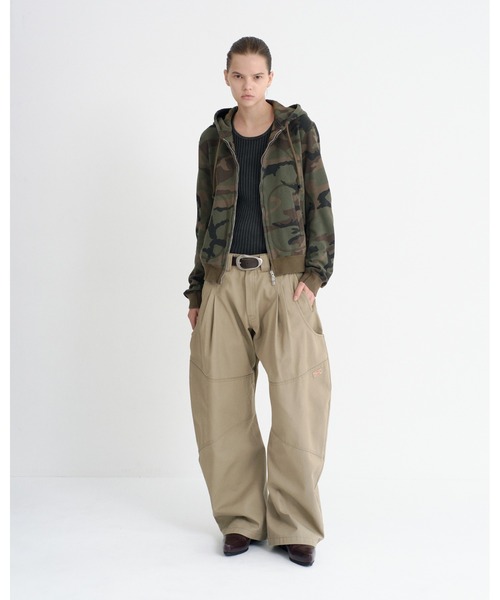 NVRFRGT（ネヴァーフォーゲット）の「Dickies×NVRFRGT DOUBLE KNEE CURVED LEG UTILITY WORK PANTS（チノパンツ・メンズ・ブラウン/ブラック/ダークグレー/カーキ・3/1/4/2）」の10枚目の写真
