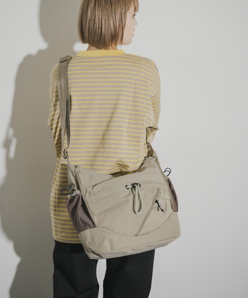 THE GOODLAND MARKET(ザグッドランドマーケット)の「F/CE. TWILL 2 WAY SHOULDER TOTE(ショルダーバッグ・メンズ・ベージュ/ブラック・FREE)」の1枚目の写真