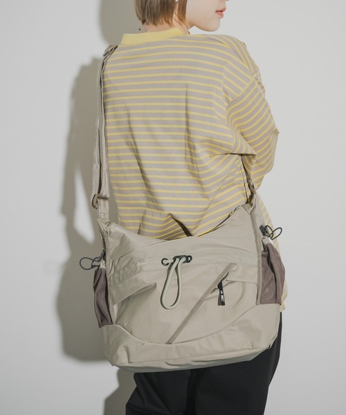 THE GOODLAND MARKET(ザグッドランドマーケット)の「F/CE. TWILL 2 WAY SHOULDER TOTE(ショルダーバッグ・メンズ・ベージュ/ブラック・FREE)」の3枚目の写真