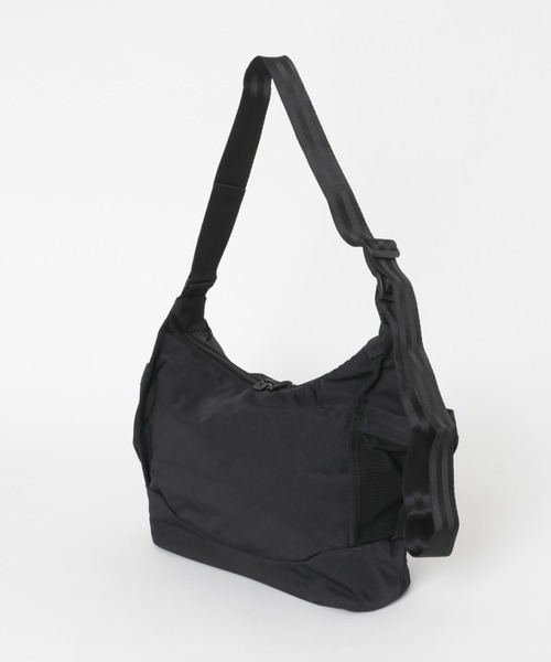 THE GOODLAND MARKET(ザグッドランドマーケット)の「F/CE. TWILL 2 WAY SHOULDER TOTE(ショルダーバッグ・メンズ・ベージュ/ブラック・FREE)」の10枚目の写真