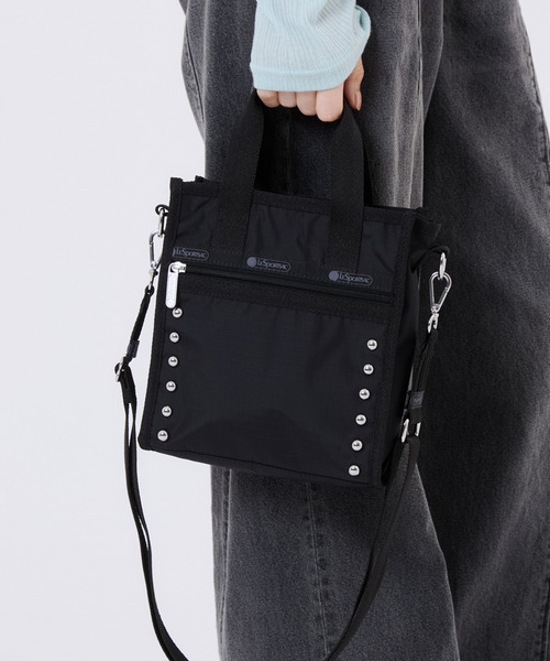 LeSportsac(レスポートサック)の「STUDS MINI N/S TOTE ブラックスタッズ(ショルダーバッグ・レディース・ブラック・FREE)」の2枚目の写真