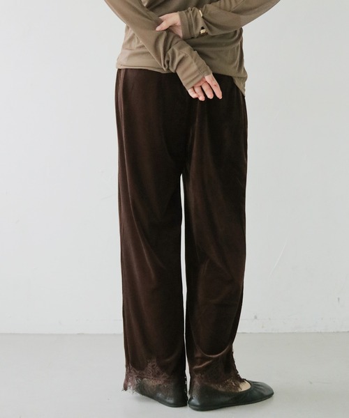 cheriella(シェリエラ)の「【cheriella】ベロアレースパンツ VELOUR LACE PANTS(その他パンツ・レディース・ブラウン/ブラック・FREE)」の9枚目の写真