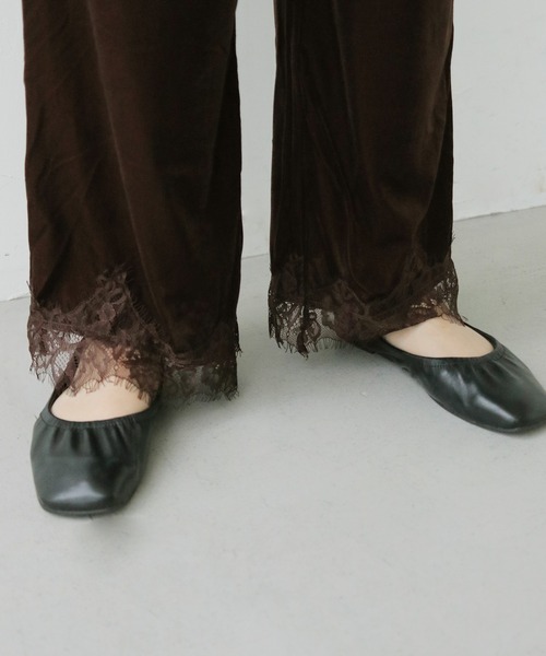 cheriella(シェリエラ)の「【cheriella】ベロアレースパンツ VELOUR LACE PANTS(その他パンツ・レディース・ブラウン/ブラック・FREE)」の12枚目の写真