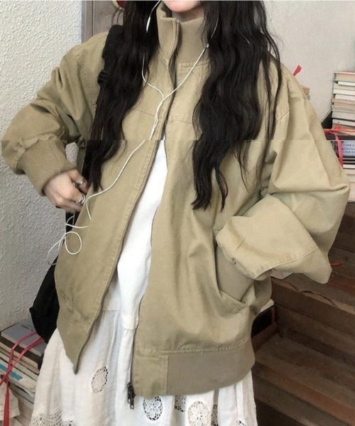 FLINEA（フリネア）の「スタンドカラーリラックスジャケット（スタジャン・レディース・モカ/カーキ・FREE）」の4枚目の写真
